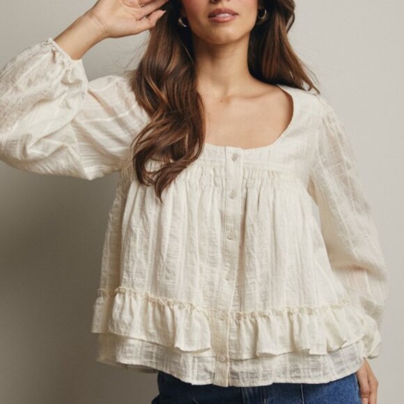 Forte Tops - Ruffle Hem Peasant Blouse in Ecru